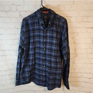 Men's St. John's Bay "Performance" longsleeve button-down shirt, size Large